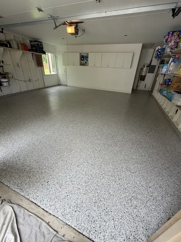 Wide view of the completed Coyote flake garage floor in Potomac, Maryland